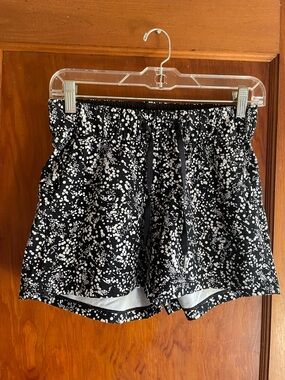 lululemon Drawstring Black and White Shorts - size 4